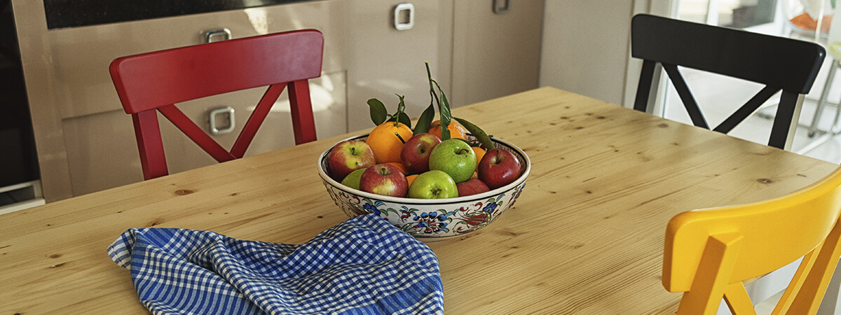 Где лучше использовать стол из массива | БелДоорс-Ростов