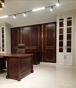 Кабинет из массива дуба: статус и премиальность