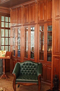 Кабинет из массива дуба: статус и премиальность